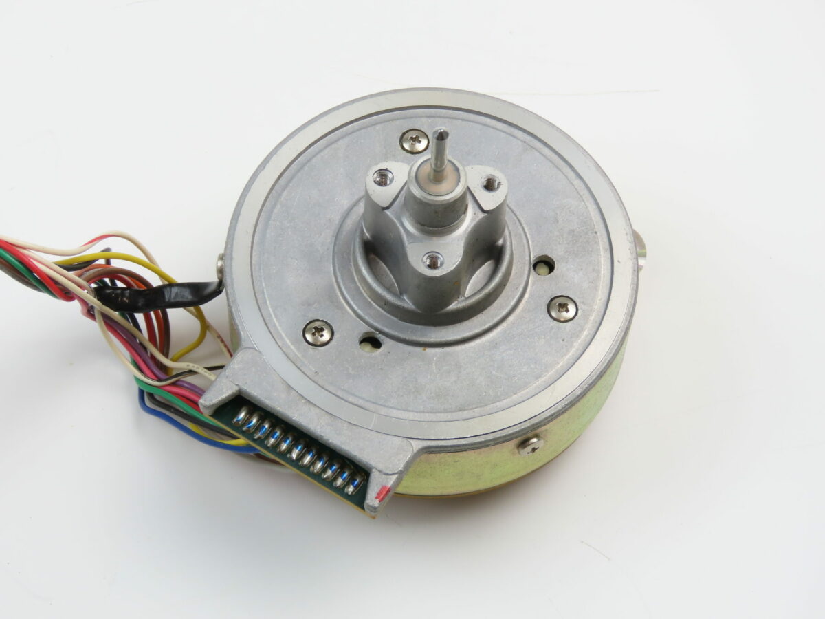 Phase Linear 7000 - Capstan Motor with Board