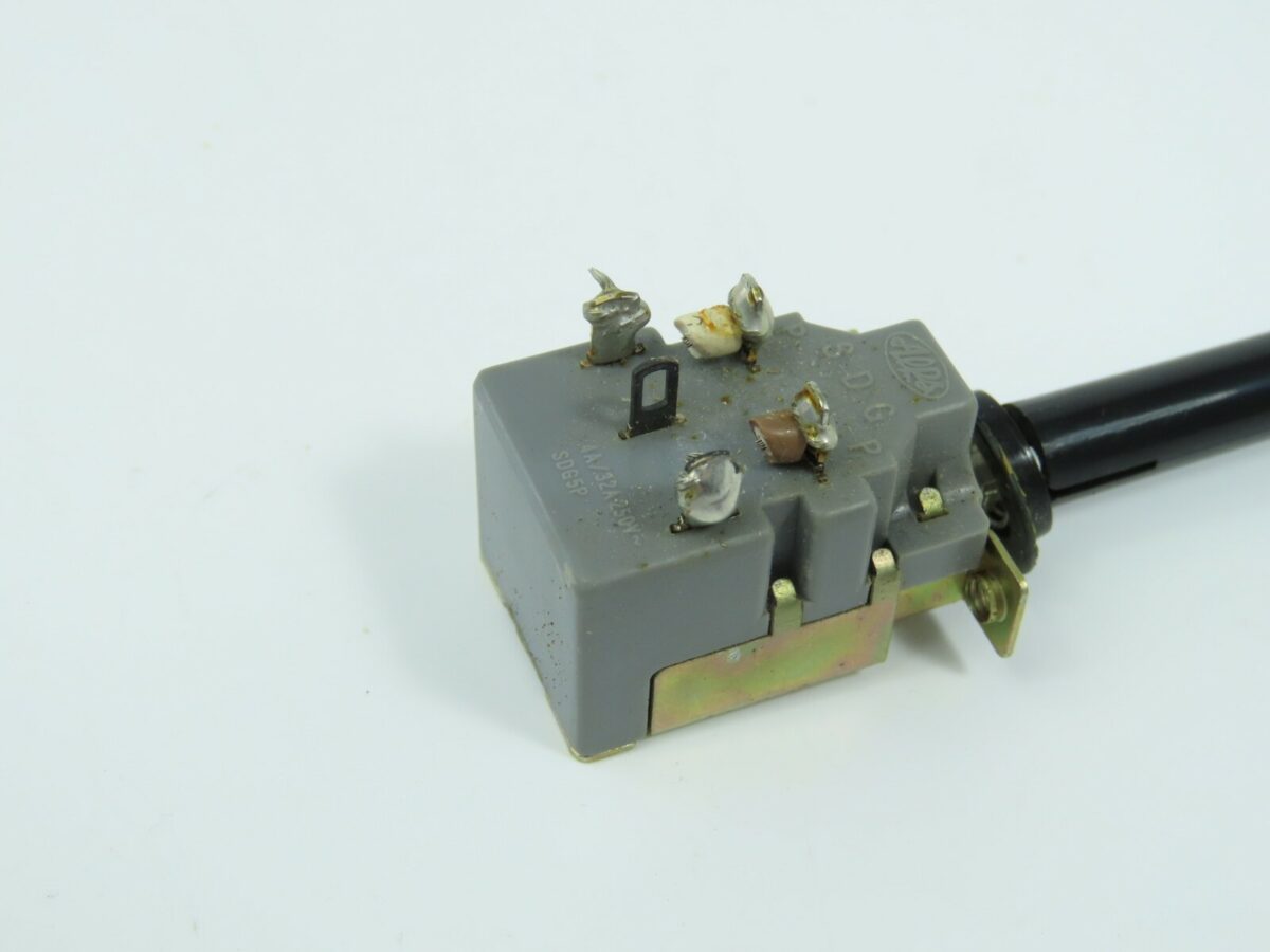 > AKAI CS-707D < Power On/Off Switch Tape Deck Part /B172 - Image 5