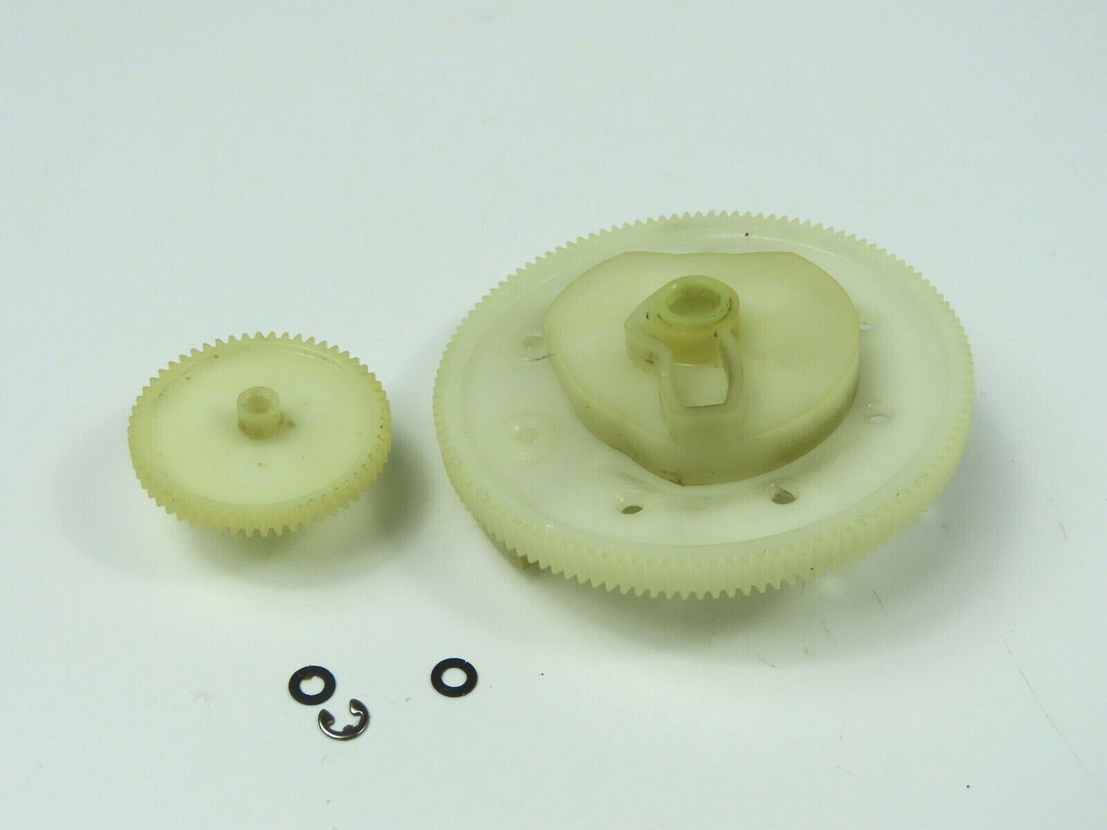 > FOSTEX R8 < Gear Relay Reel to Reel Part /Fx333 - Image 4