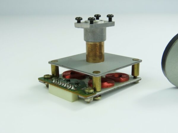 > Hitachi DA-1000 < Turntable Motor HiFi Audio Parts /SD118 - Image 3