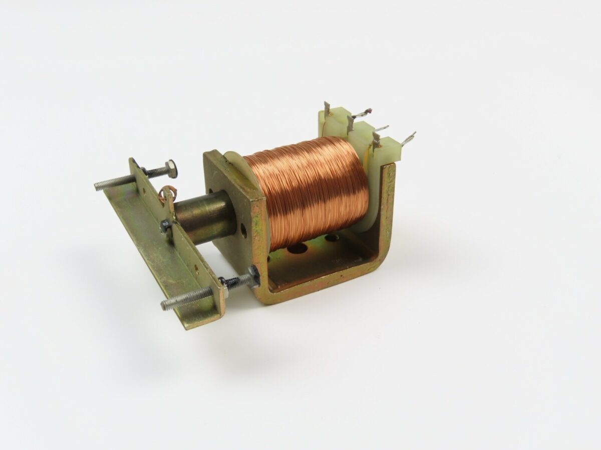 *Philips N4522* Break Solenoid Reel to Reel Part /P133 - Image 3