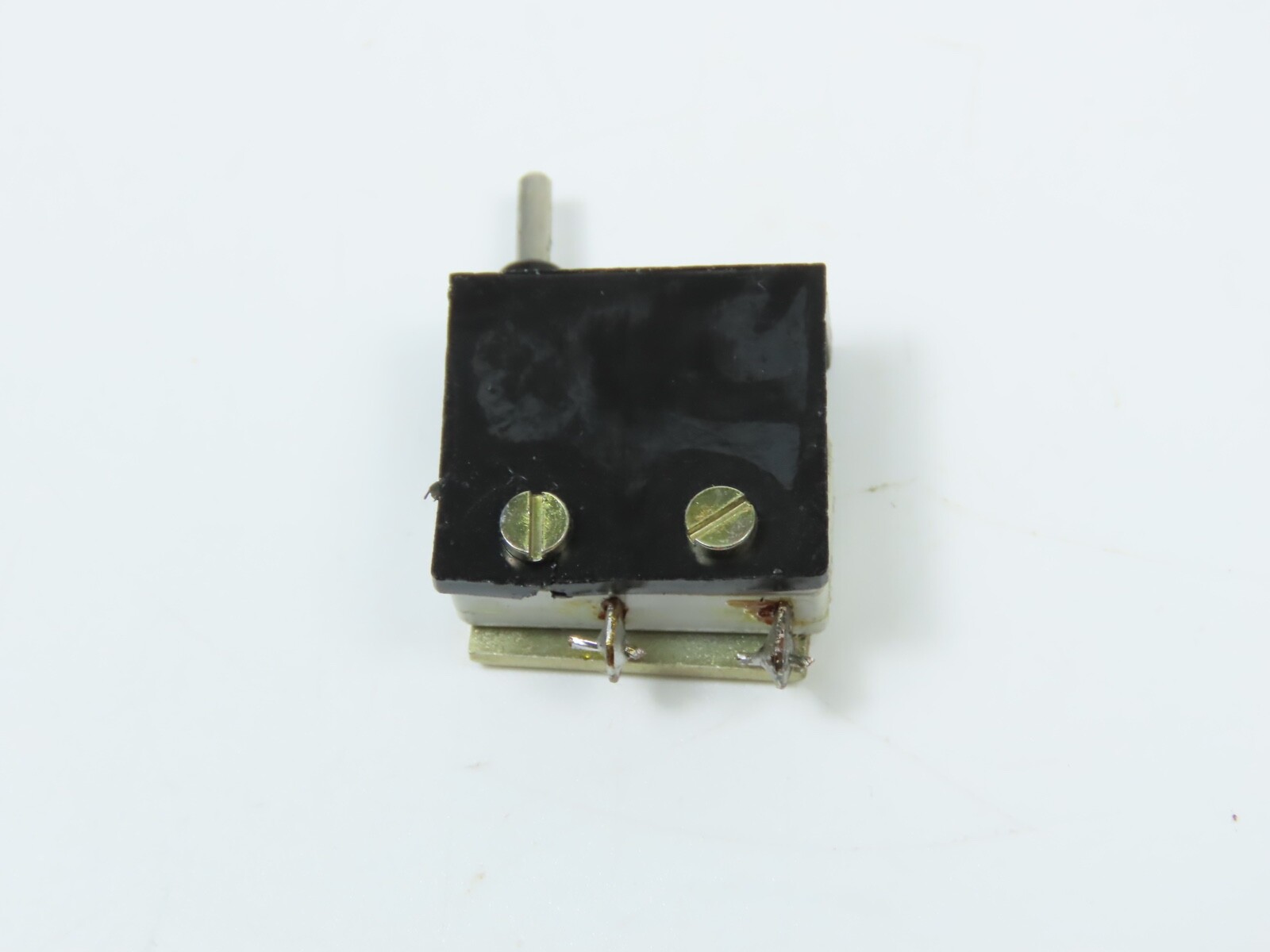 > REVOX B710 < Microswitch Cassette Insertion Tape Deck Parts /RD - Image 4