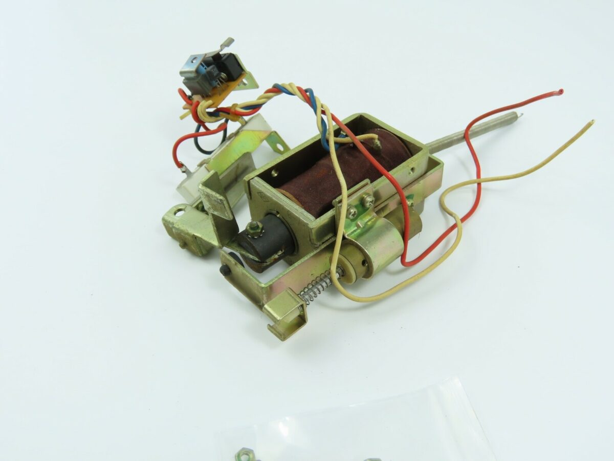 > Nakamichi 700 < Head Base Solenoid with Dumper Tape Deck Part /ND98 - Image 4