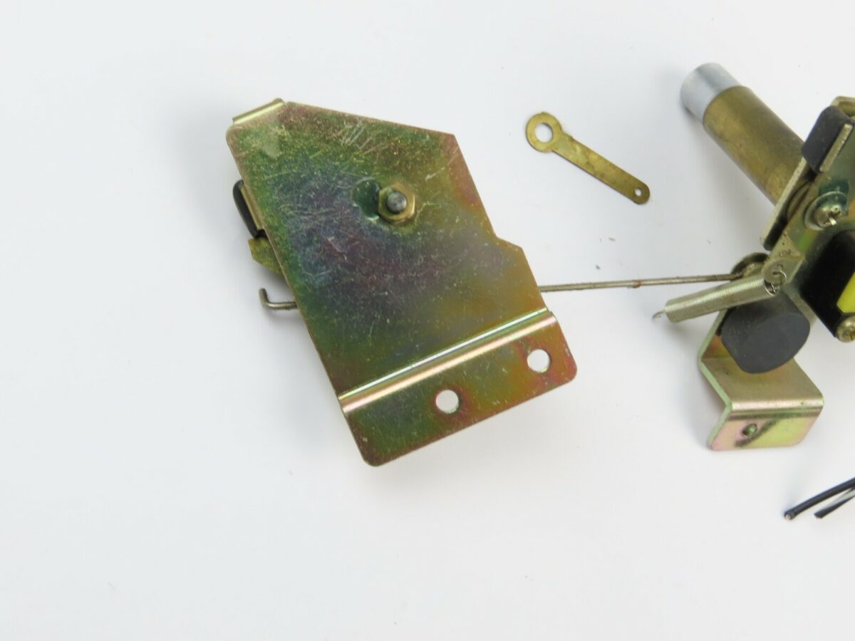 *AKAI GX-650D* Tension Arm Base & Dumper LH Reel to Reel Part /AK667 - Image 7