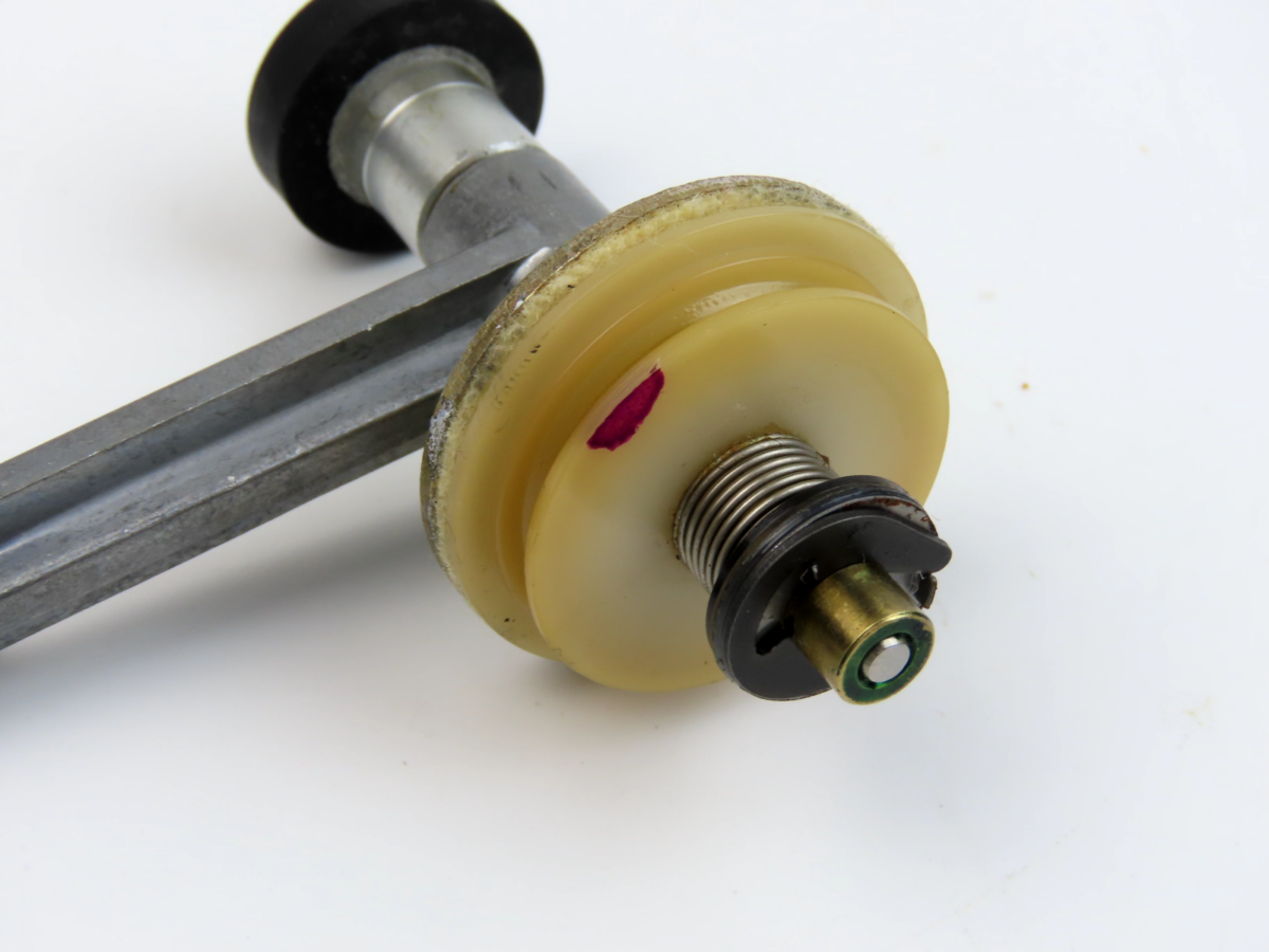 *Akai GXC-730D* Clutch Block with Drive Wheel Shaft Tape Deck Parts /A637 - Image 4