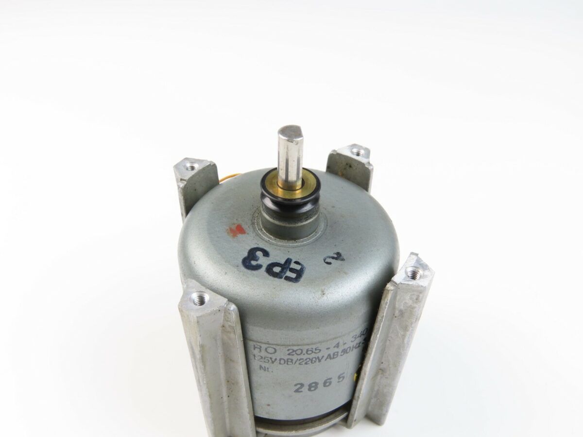 Revox G36 - Reel Motor 1.736.103 Right Side /Rv234 - Image 4
