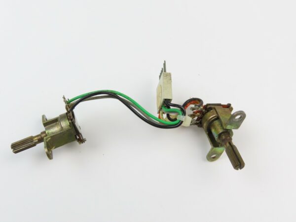 *REVOX B77* Pots Potentiometer / Phono Jack Socket Reel to Reel Part /R531/Rx418 - Image 4