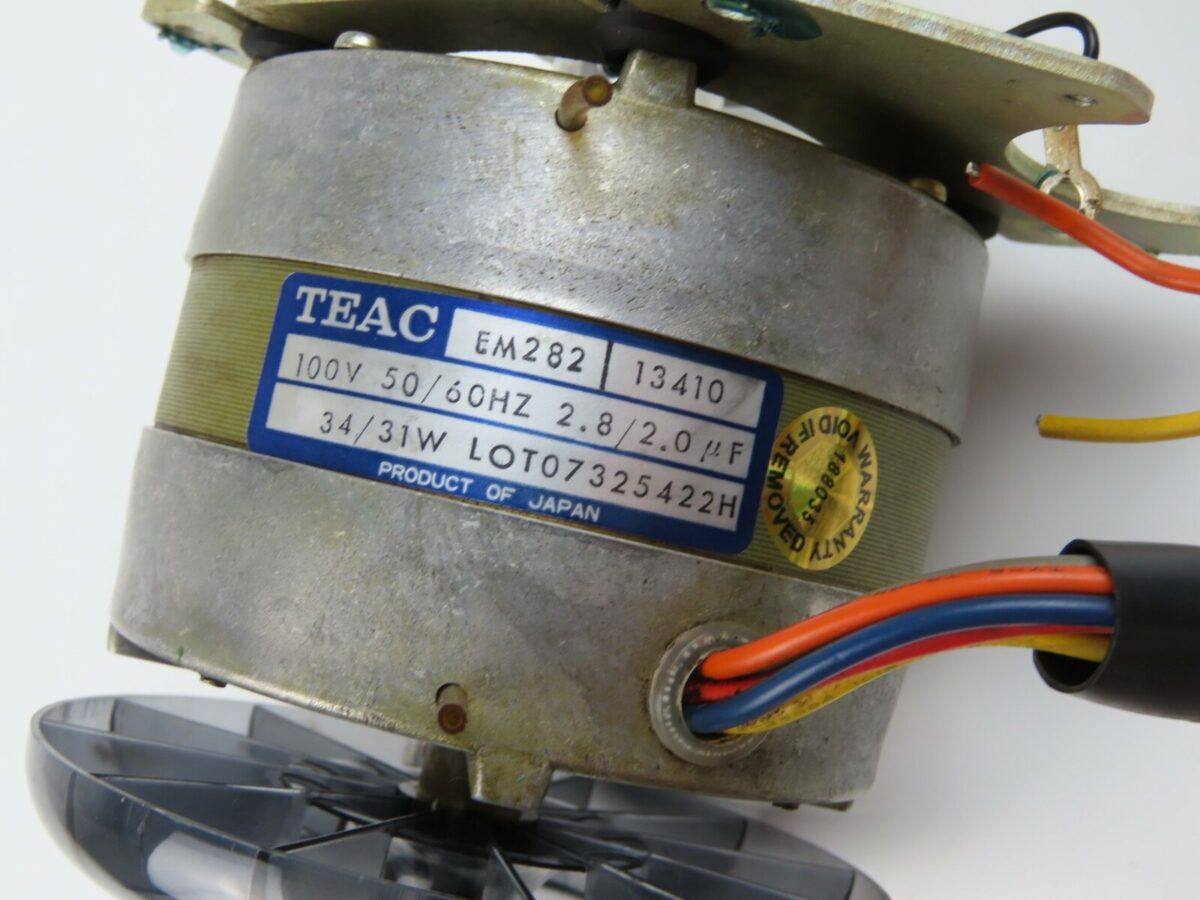 Teac A-3300 - Capstan Motor EM282 with Pulley /T655 - Image 5