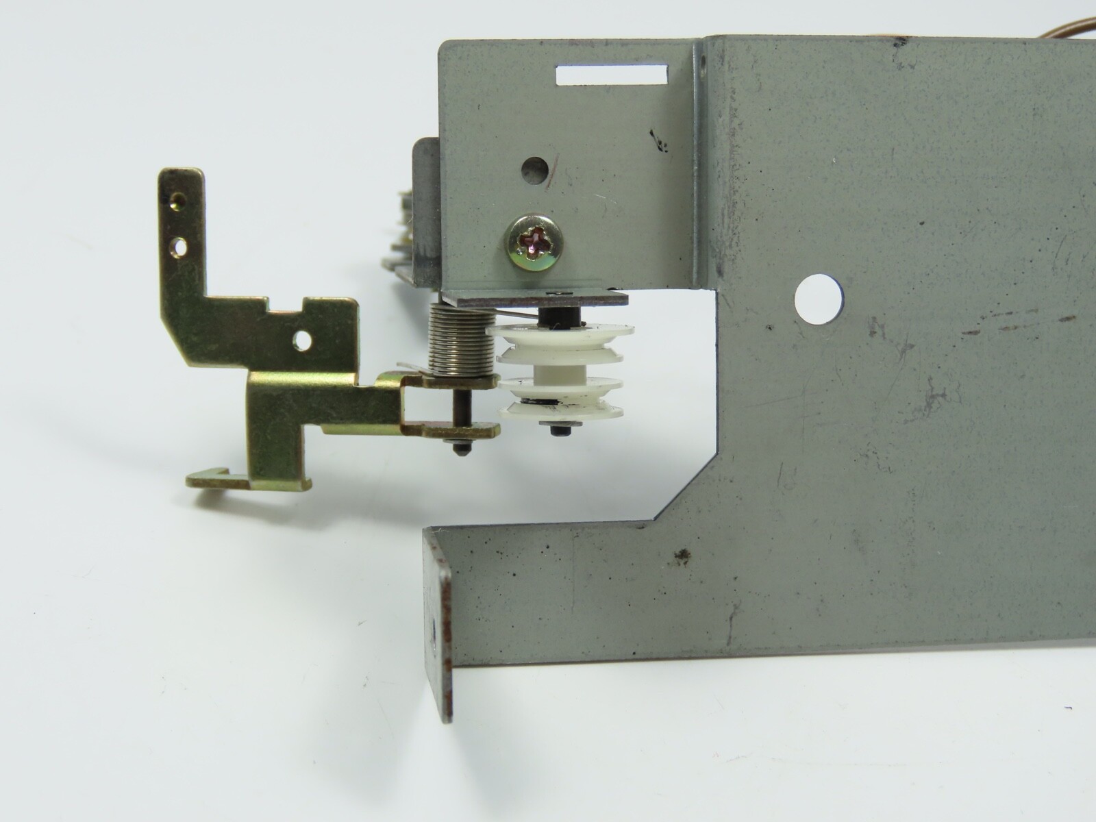 > AIWA M200 < Microswitch Sensor with Bracket Tape Deck Part /B130 - Image 5