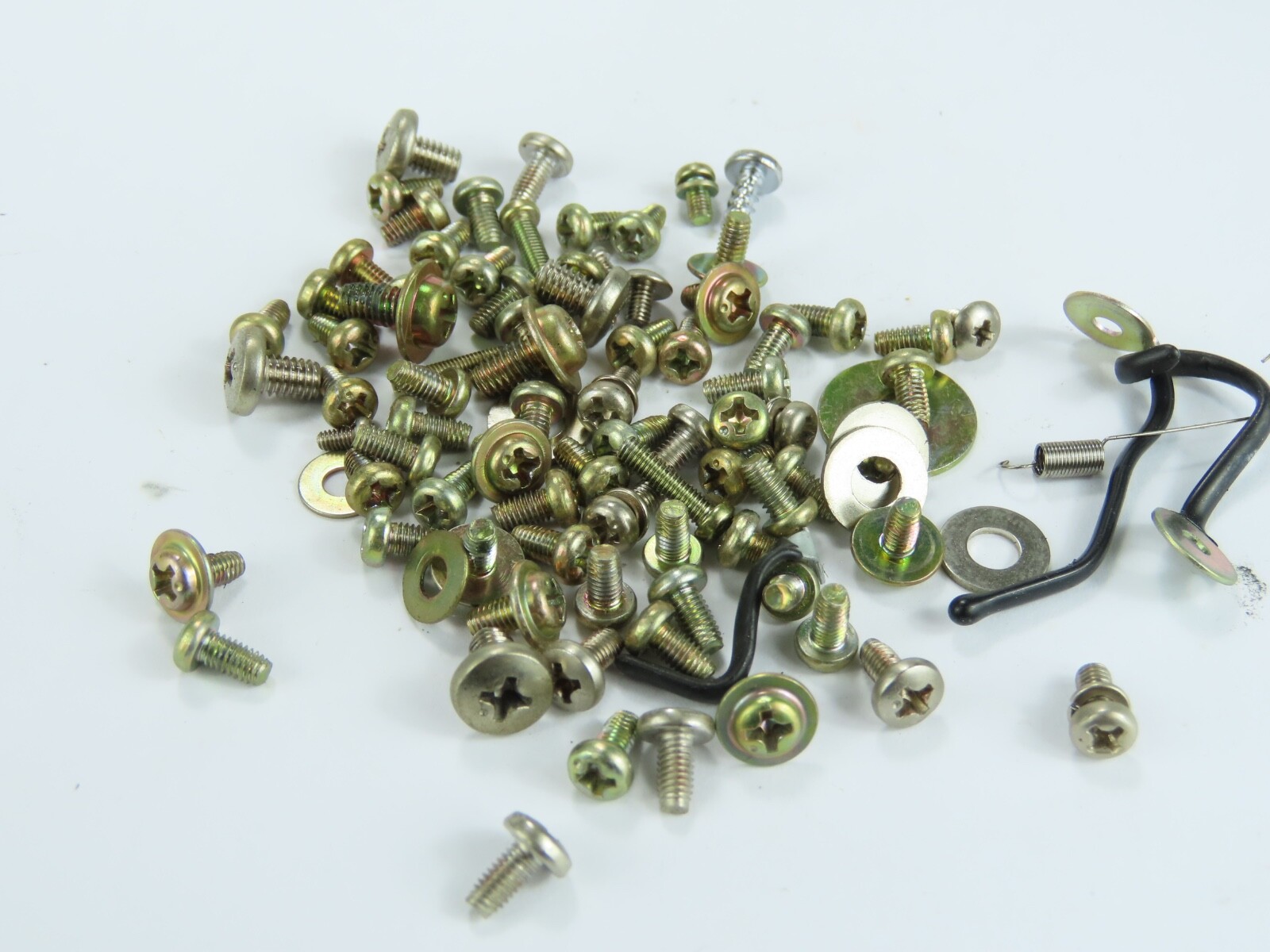 *DUAL C824* A lot of Screws and Washers Tape Deck Parts /055 - Image 3