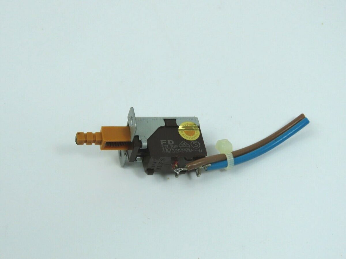 > NAD 6100 < Power On/Off Switch Tape Deck Part /B194