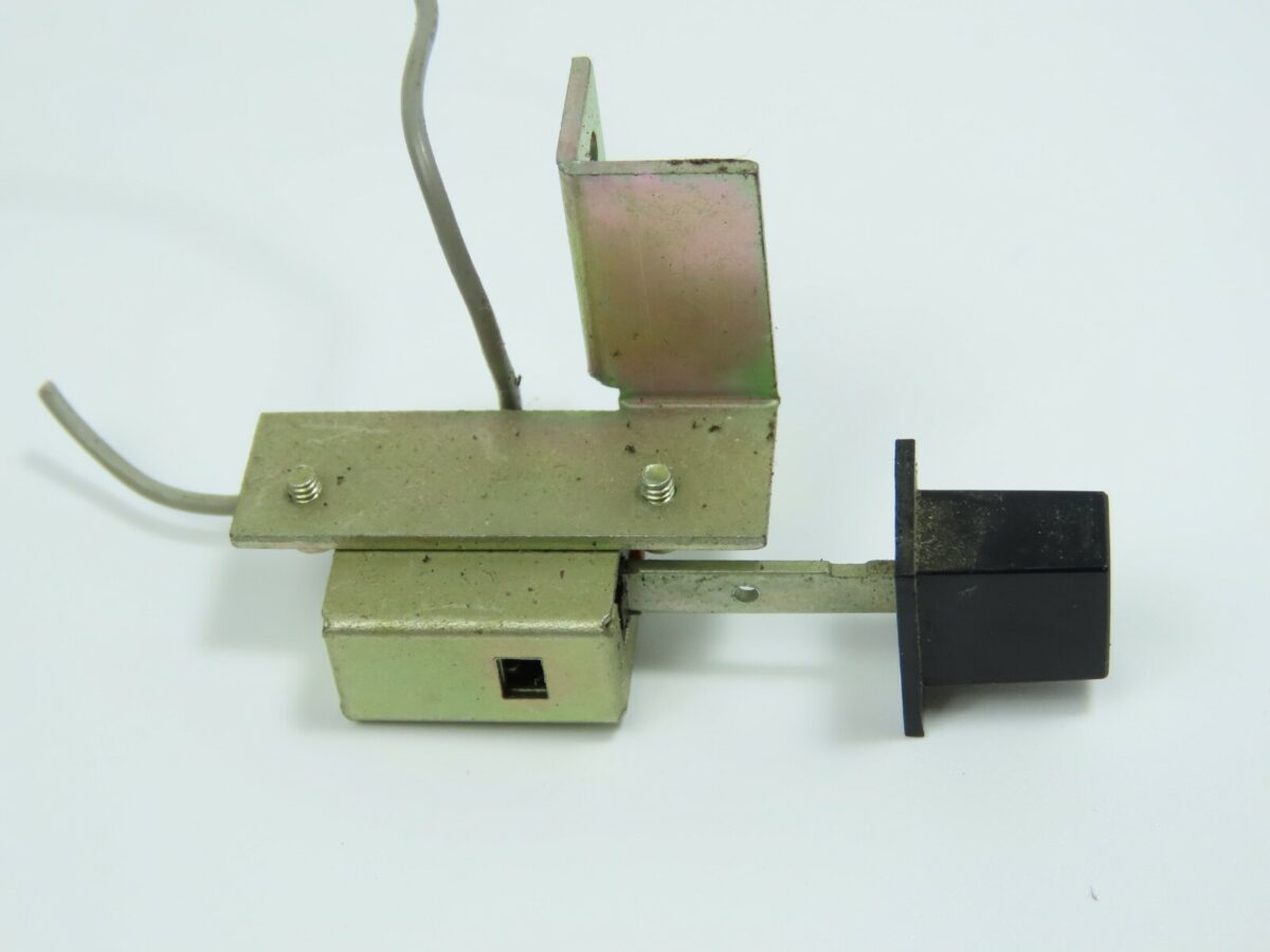 Nakamichi 700 - Memory On/Off Switch /ND178 - Image 3