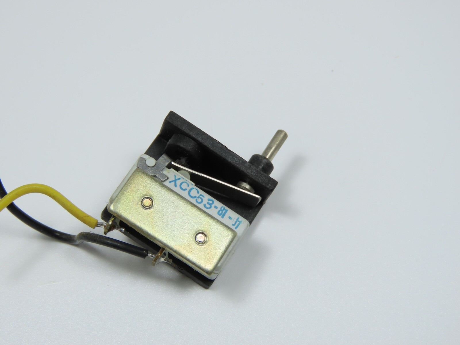 > REVOX B710 MKII < Microswitch Cassette Insertion Tape Deck Parts /RD275 - Image 3