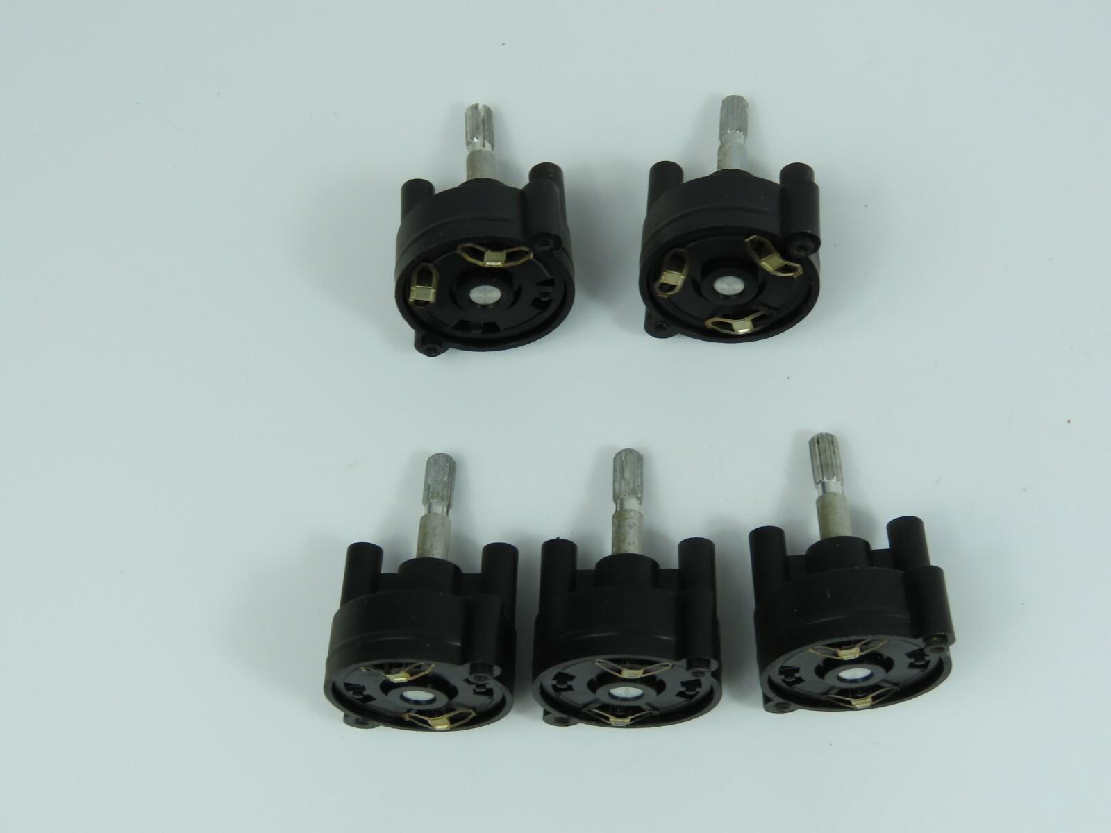 > REVOX B750 < Rotary switch Knob Amplifier Parts /Rv105