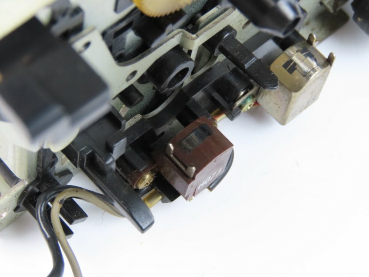 *Sansui D-X301i* Cassette Holder Chassis with Heads Tape Deck Parts /B571 - Image 7