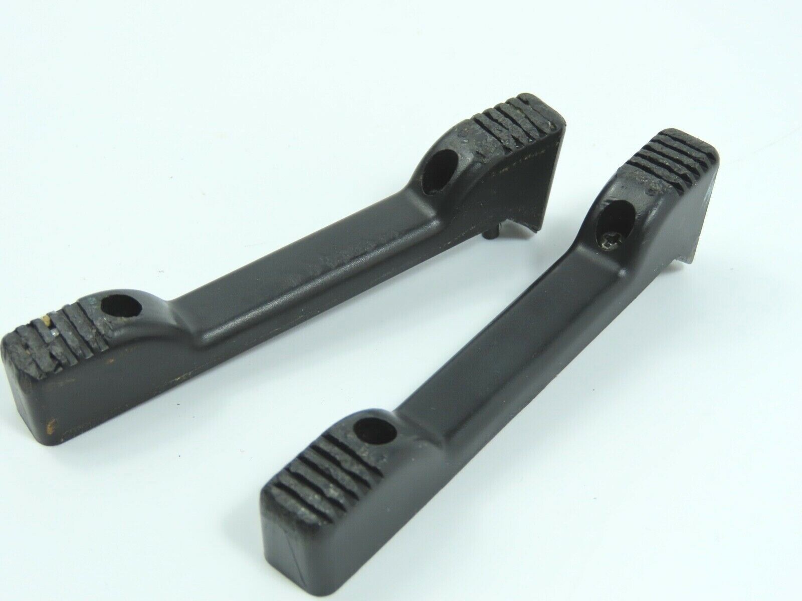 > BEHRINGER PMX5000 < Feet with Screws Mixer Part /A240 - Image 3