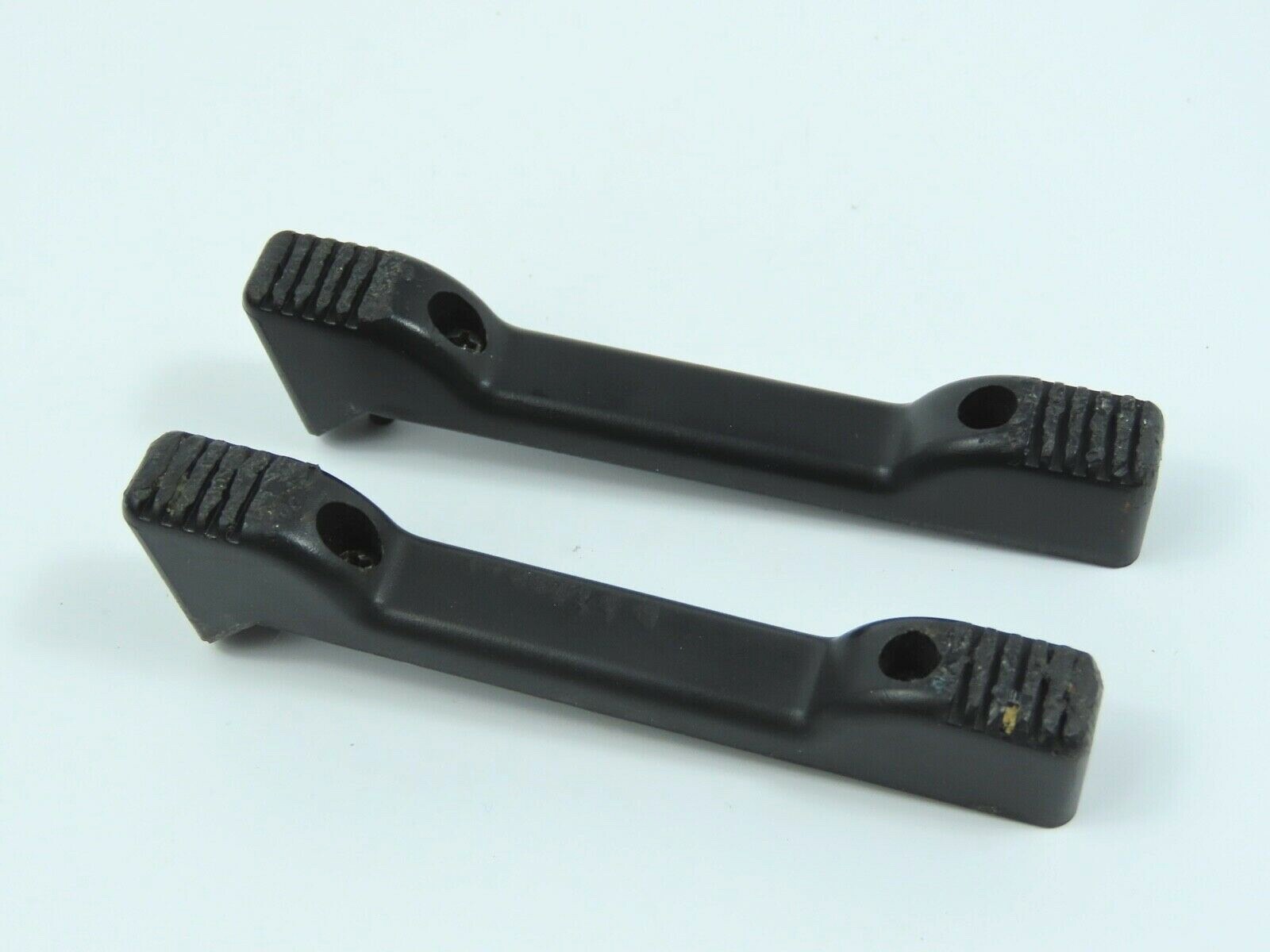 > BEHRINGER PMX5000 < Feet with Screws Mixer Part /A240