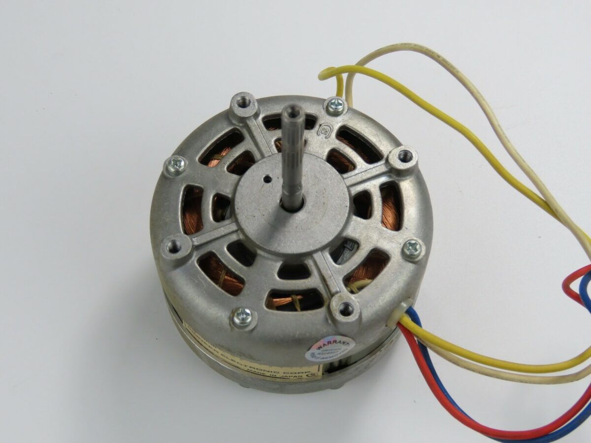 Pioneer RT-707 - Left Reel Motor RXM-032 /PN113 - Image 3