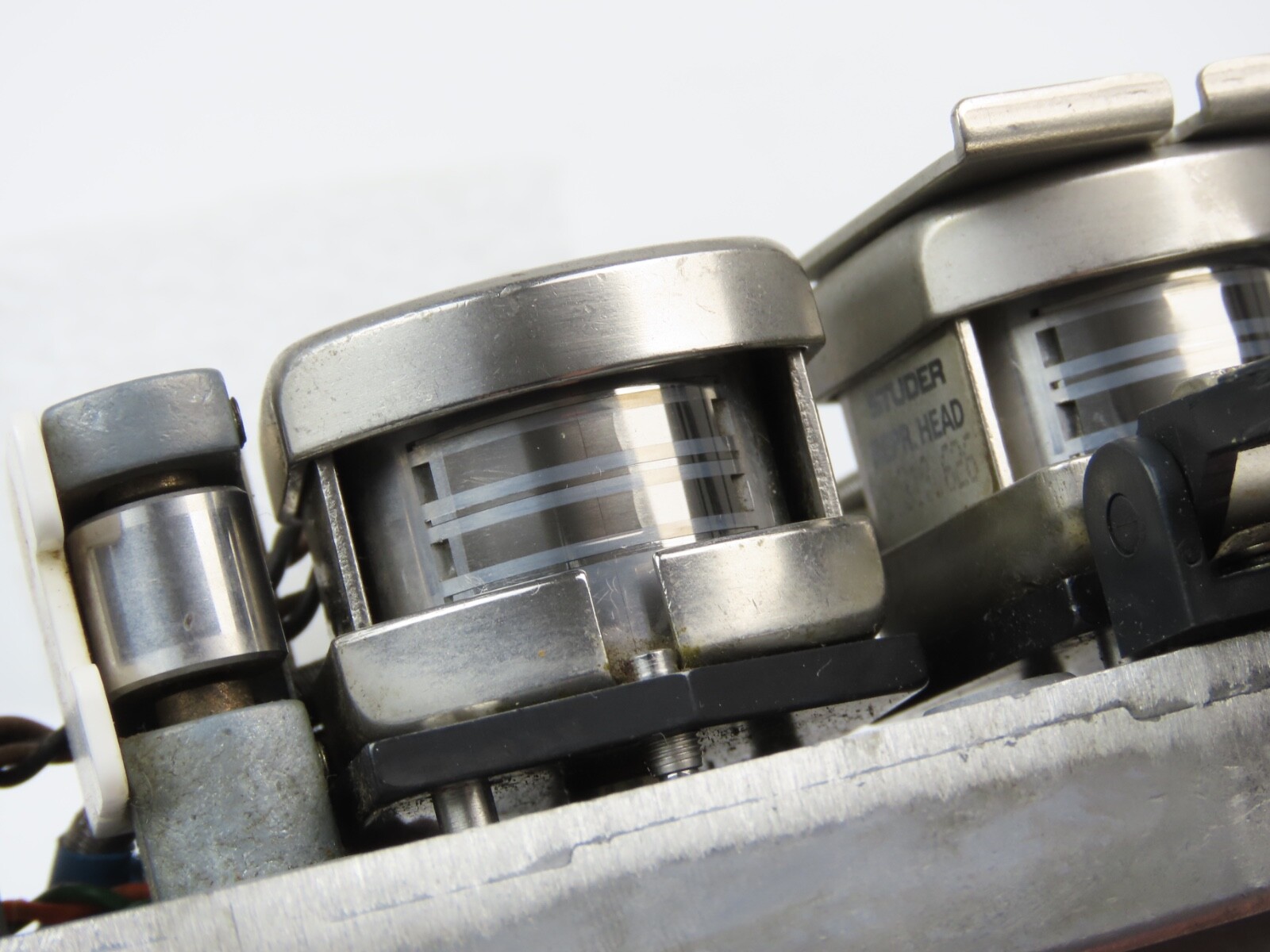 *Studer A807* 2-track Head Block with Head Support Reel to Reel Part /SD248 - Image 10