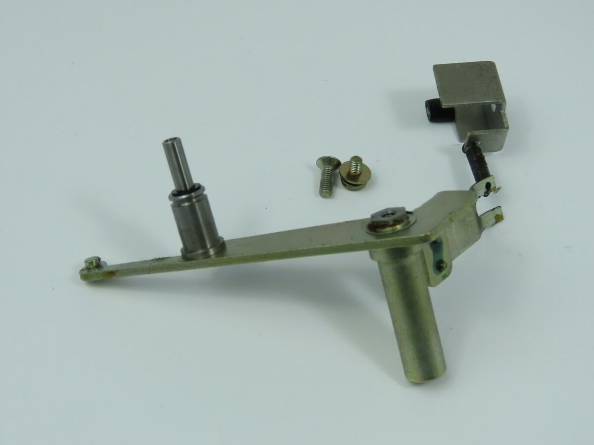 TEAC A-3340 -Arm Lever /T173