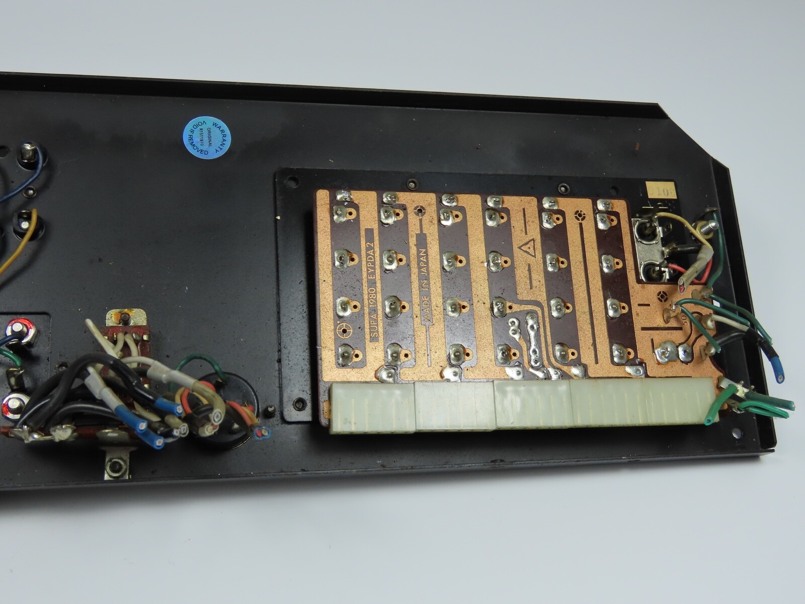 > TECHNICS SA6000X < Back Panel with Input /Output Amplifier Part /A - Image 7