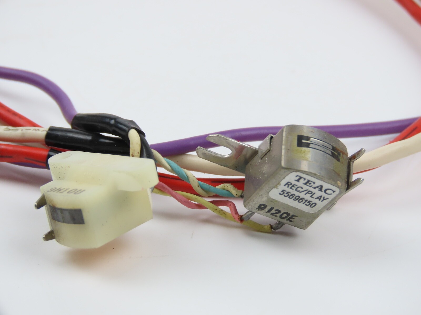 *Teac CX-270* Heads Erase & Rec./Play 55696150 Tape Deck Part /A598 - Image 3