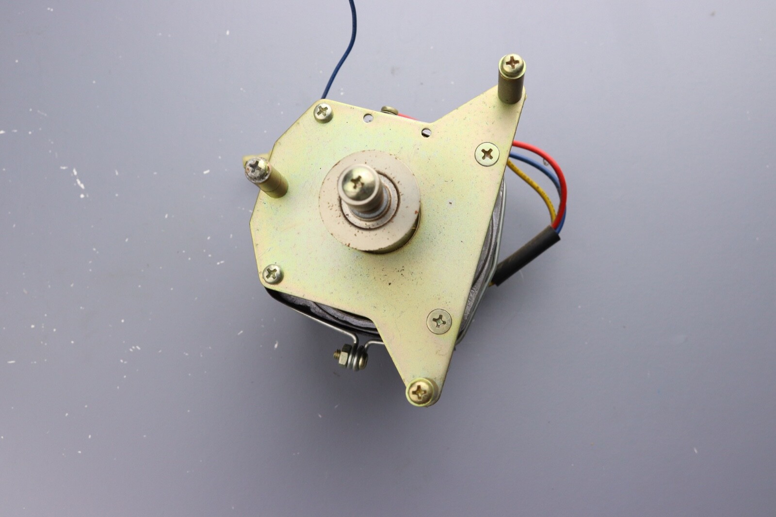 > AKAI 4000DS < Capstan Motor Reel to Reel Part /AK41 - Image 6