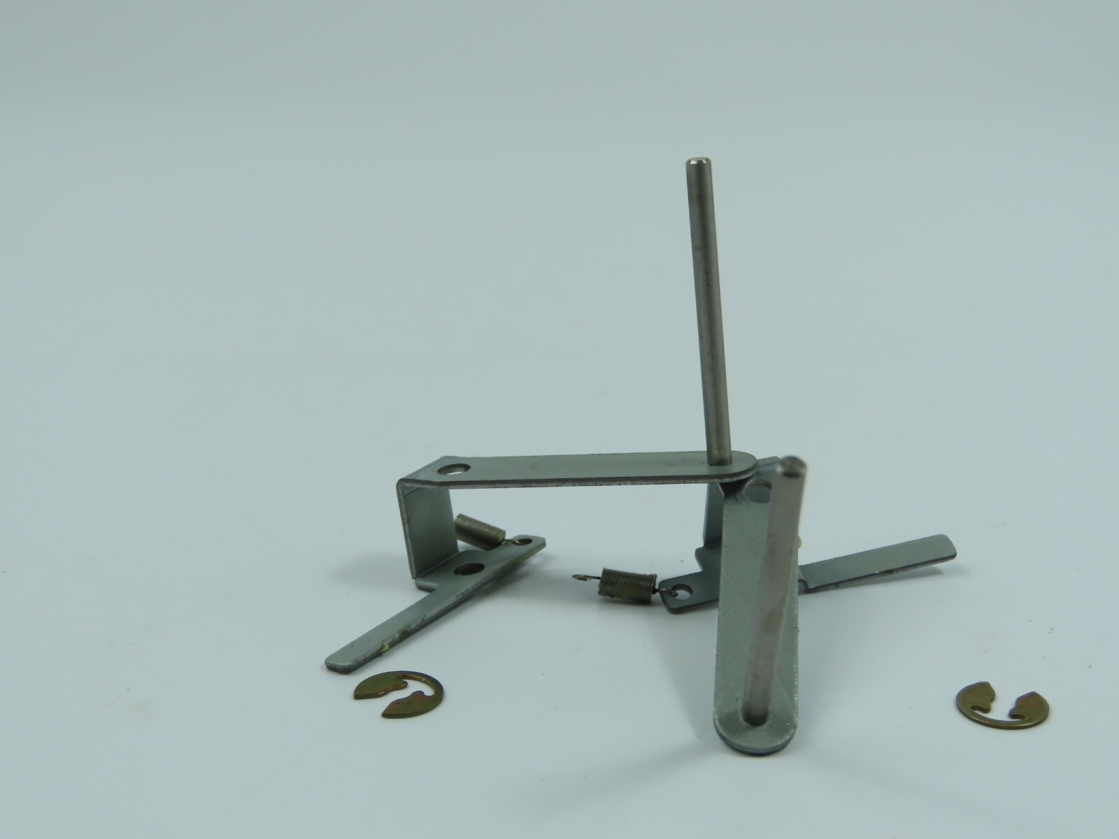 *AKAI GX-77* Levers Arms Reel to Reel Part /K75 - Image 3