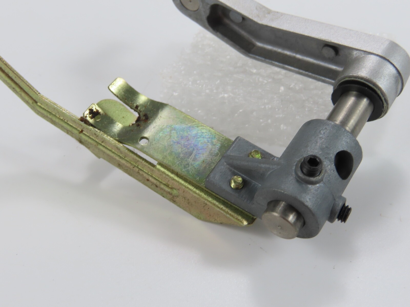 *Teac A-7300* Pinch Roller Lever Reel to Reel Parts /T459 - Image 4