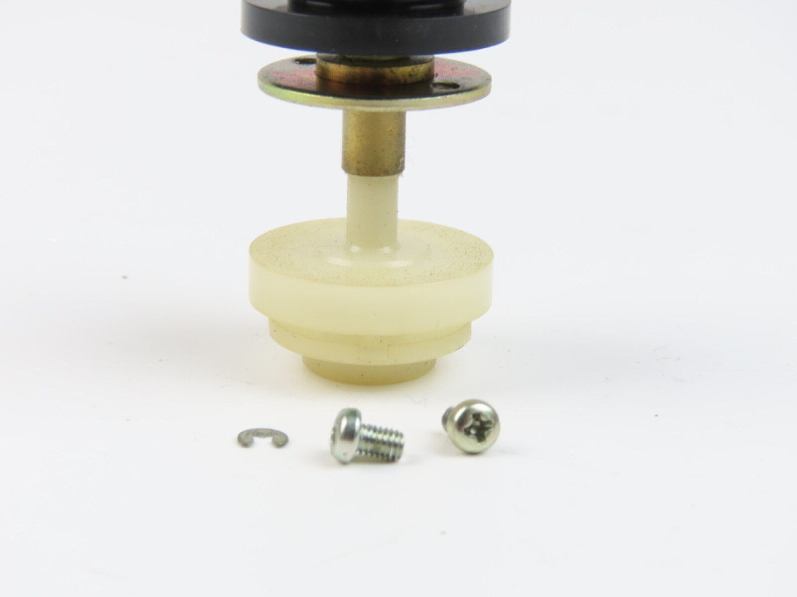 *Teac C-3X* Reel Hub LH Tape Deck Part /B645 - Image 4