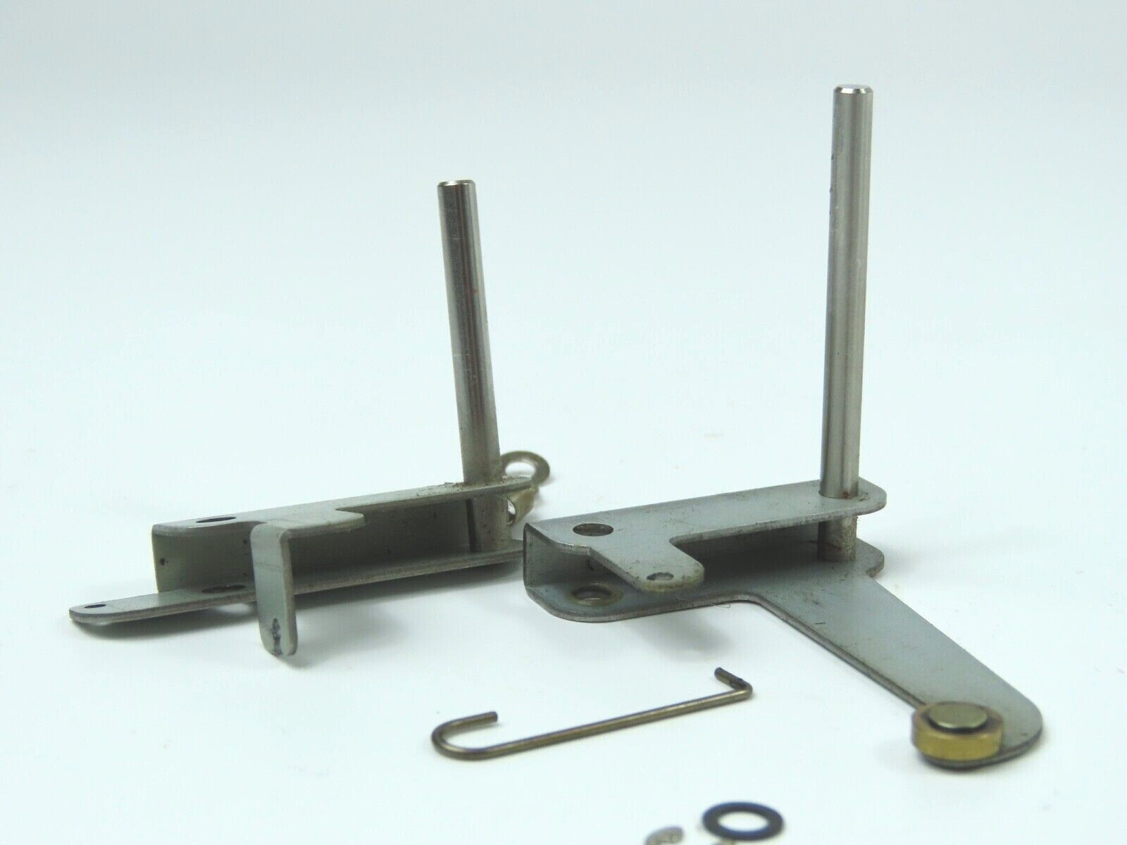 > FOSTEX R8 < Lifter Arm Assy A & B Reel to Reel Part /Fx108/334 - Image 4