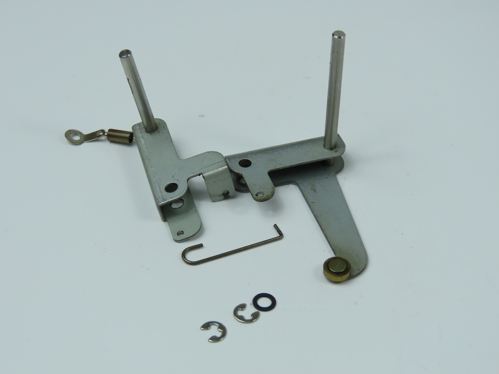> FOSTEX R8 < Lifter Arm Assy A & B Reel to Reel Part /Fx108/334