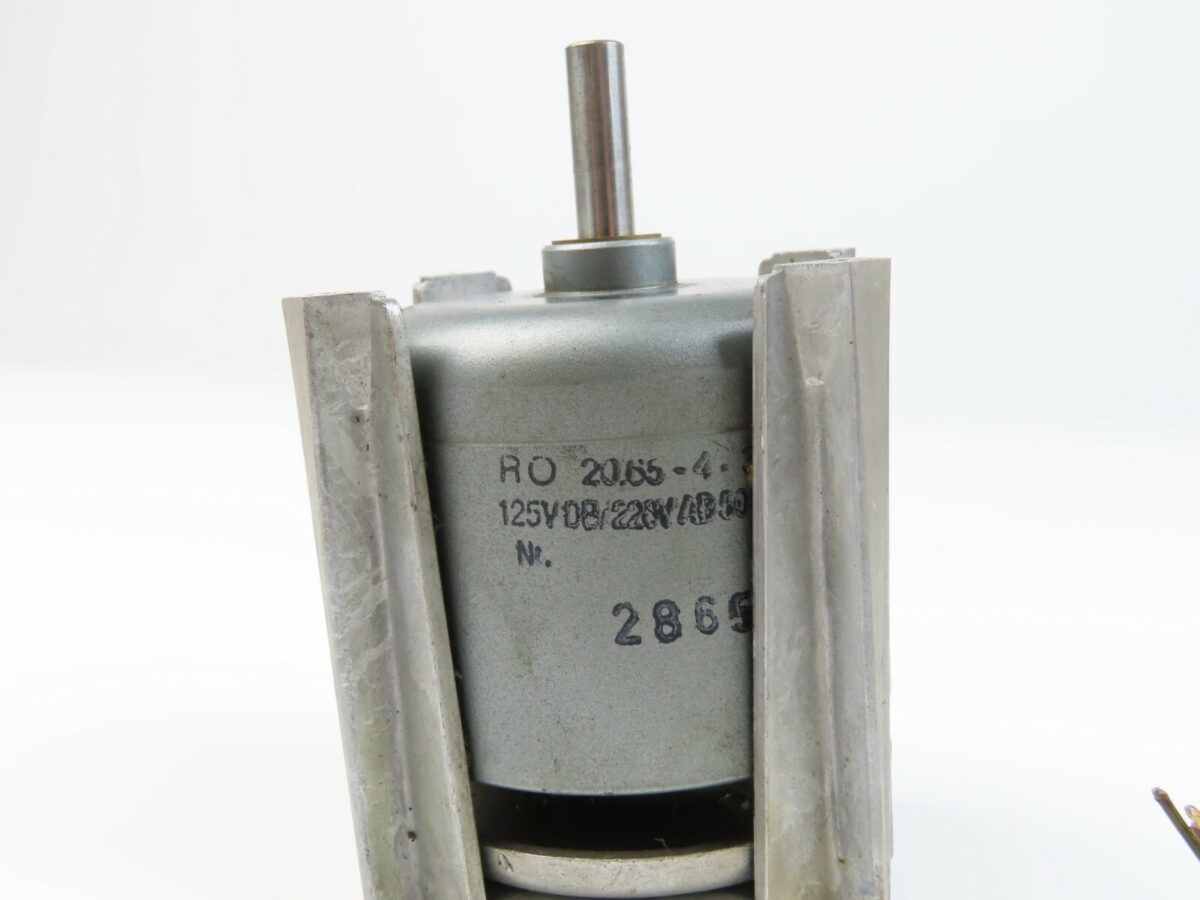Revox G36 - Reel Motor 1.736.103 Left Side /Rv235 - Image 4