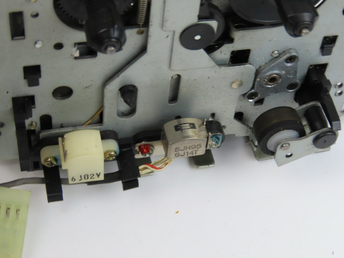 *Technics RS-T10* Tape 1 Cassette Holder Chassis + Heads Tape Deck Part /B506 - Image 4