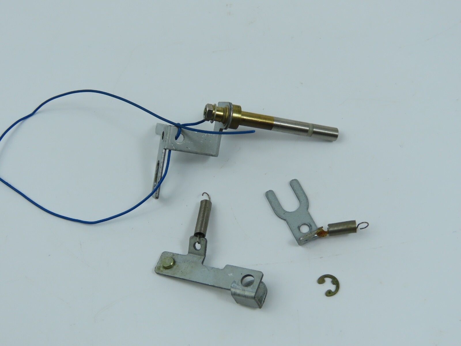 AKAI GX-77 Arm Shifter Block Right Peg Reel to Reel Part /K87