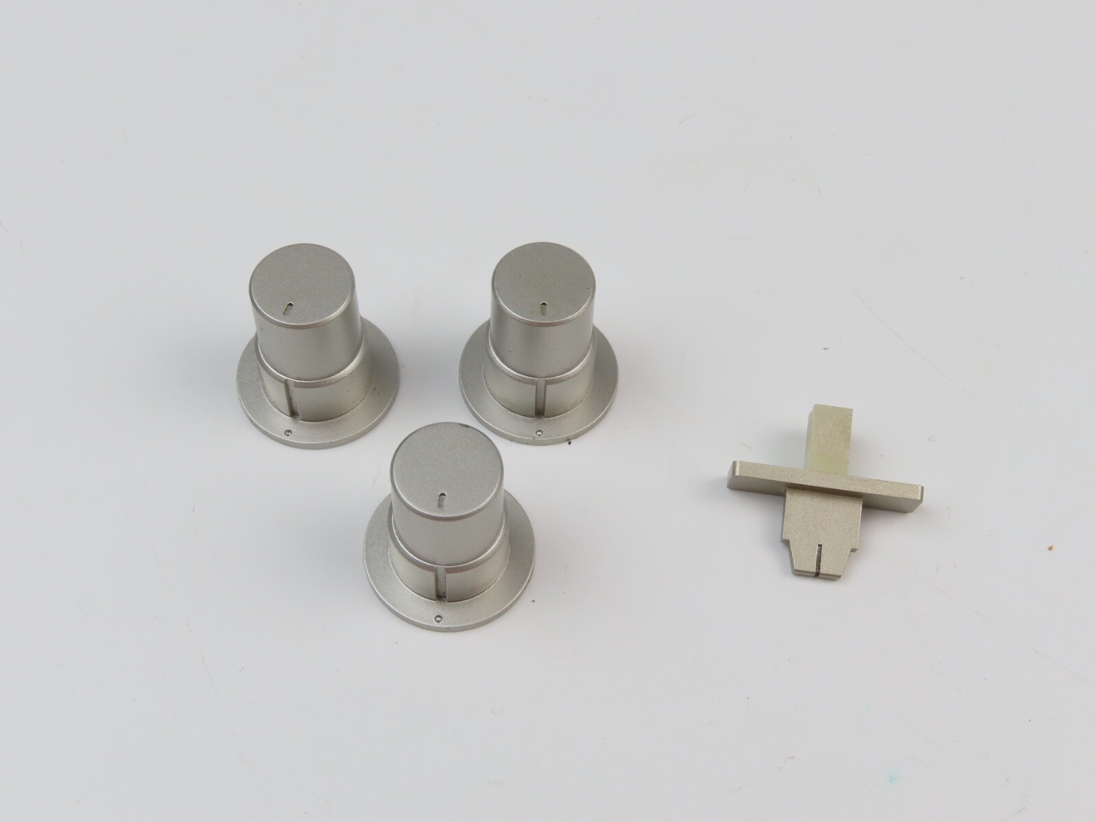 Akai GX-32 - Knob (single) /B695