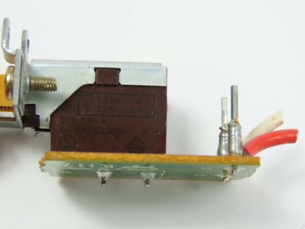 > Hitachi DA-1000 < Power Switch On/Off HiFi Audio Parts /D93 - Image 4