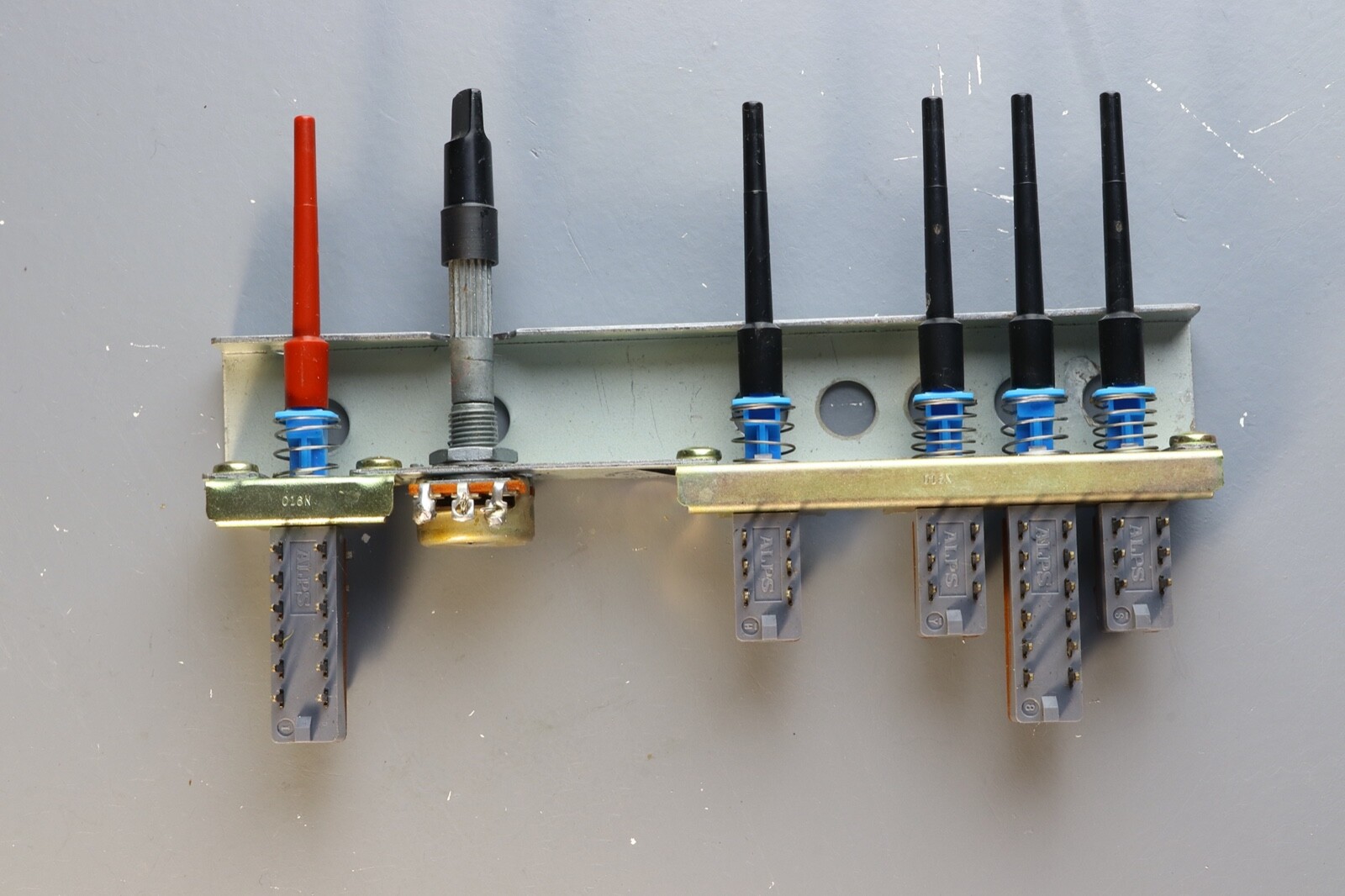 > Luxman K15 < Switches Assembly Upper Monitor Bias Reset /Lx03 - Image 3