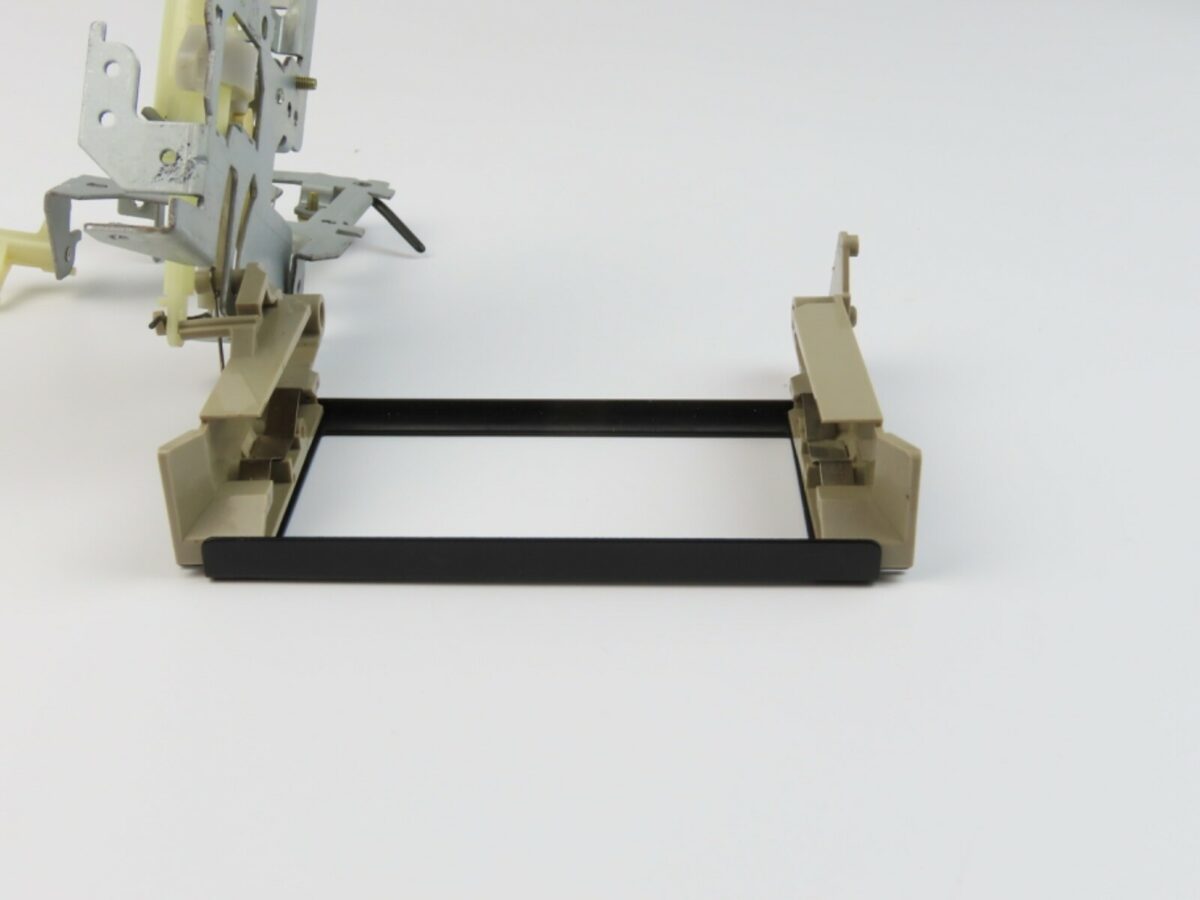 *Pioneer CT-6R* Flap Bracket Opening Mechanism Tape Deck Parts /A708 - Image 6