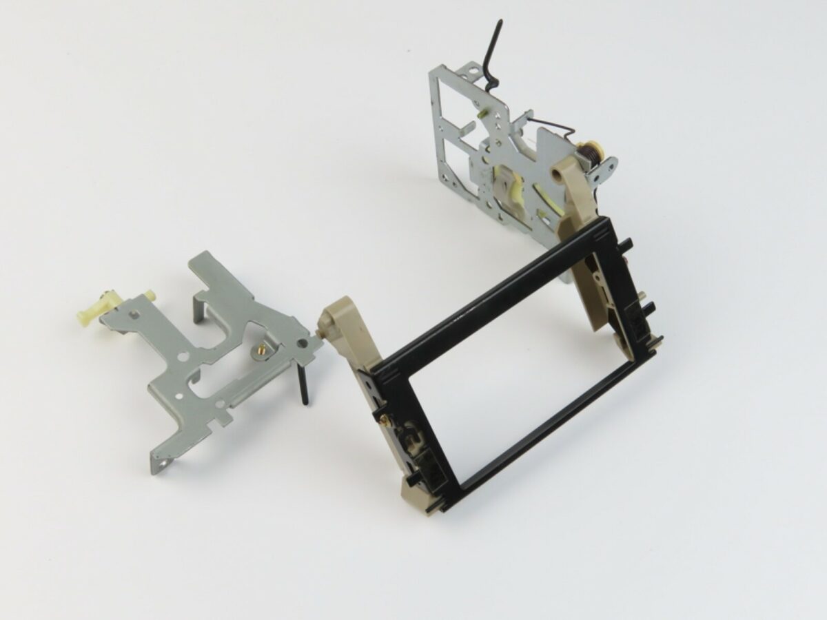 *Pioneer CT-6R* Flap Bracket Opening Mechanism Tape Deck Parts /A708