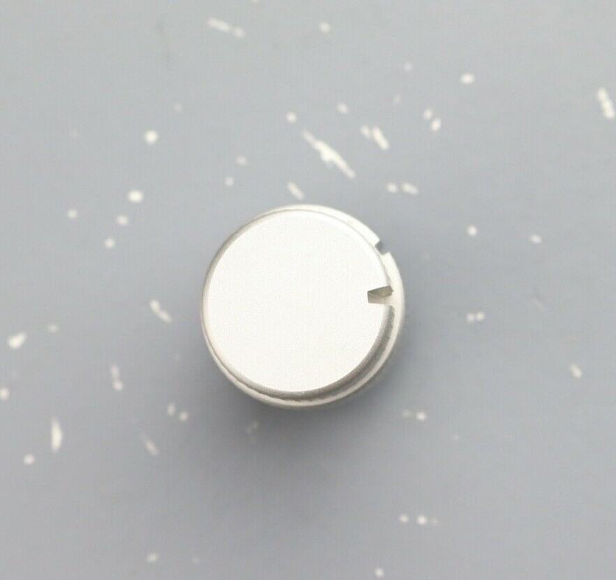 > SANYO D80 < Mic/DIN Level Button Knob Tape Deck Parts /D01