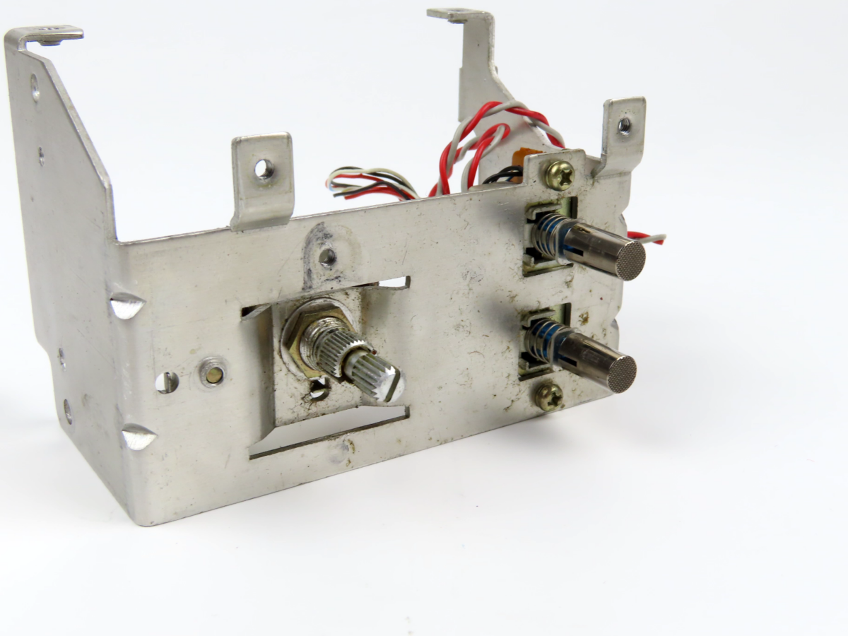 *SONY TC-510-2* Rec. Level Pot + Push On Switches Reel to Reel Part /S522 - Image 3