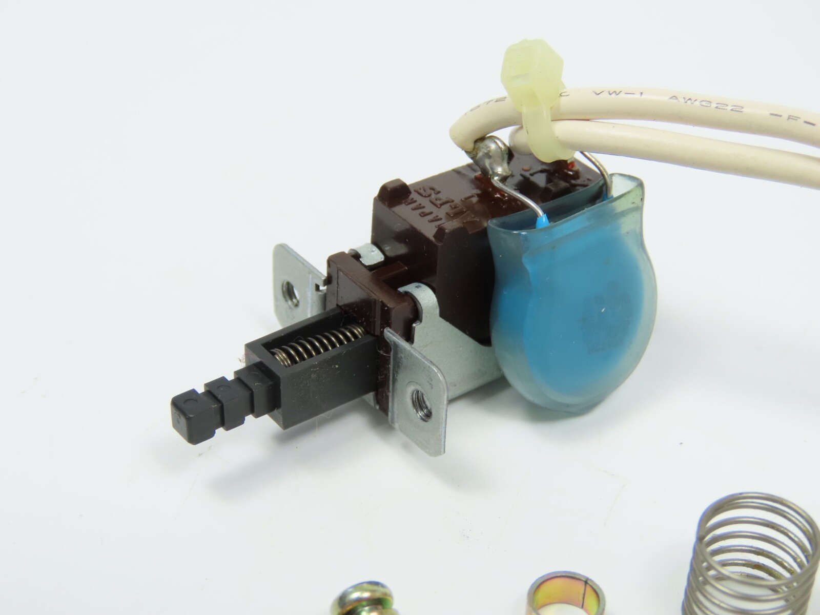 > TASCAM 32 < Power On/Off Switch Reel to Reel Part /Tx90 - Image 3