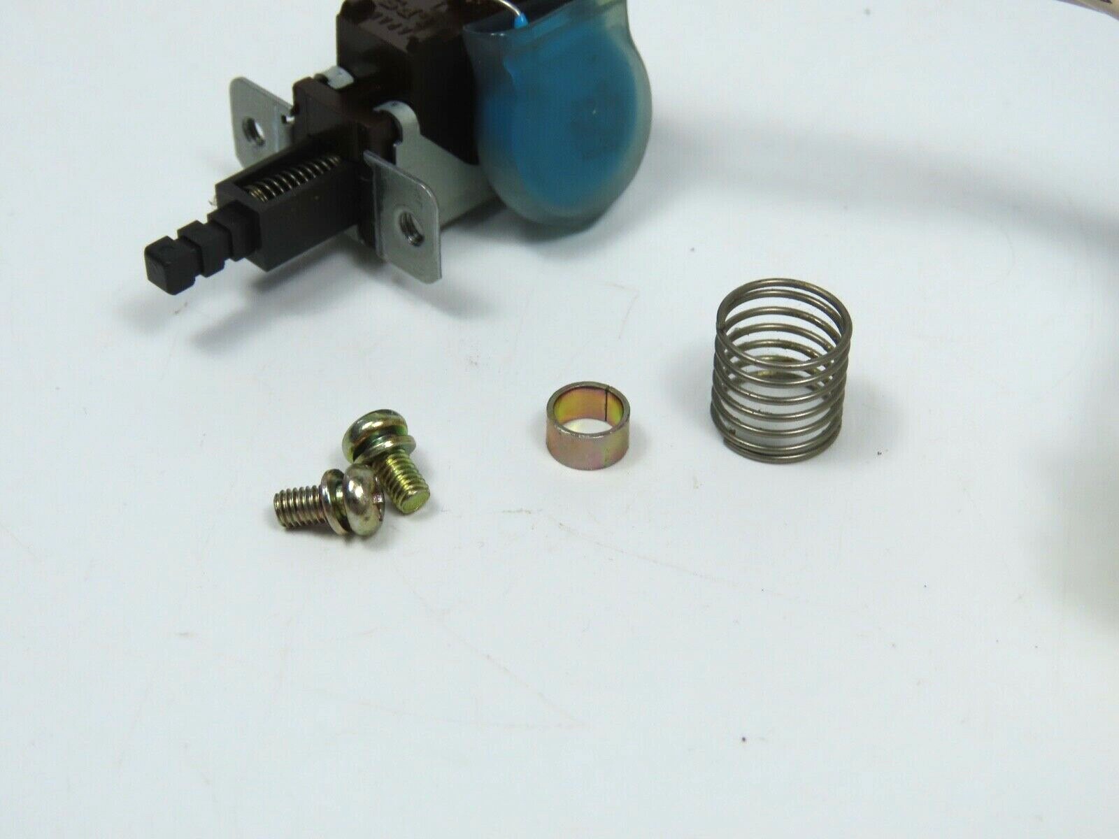 > TASCAM 32 < Power On/Off Switch Reel to Reel Part /Tx90 - Image 4