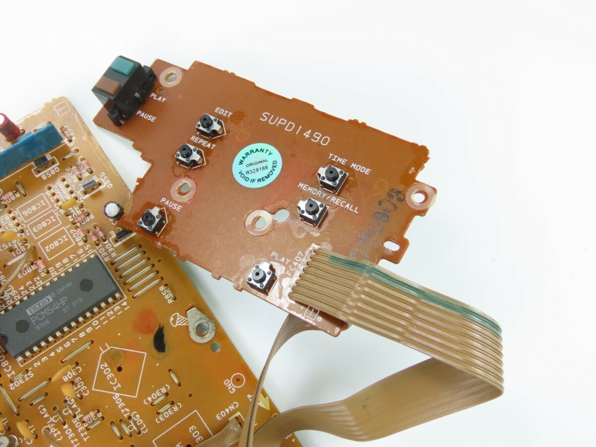 *Technics SL-P220* Motherboard with Display CD Player Part /D230 - Image 3